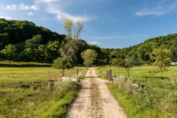 Stark, WI 54639,E13858 County Road D