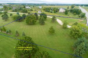 1121 County Road C Unit, Grafton, WI 53024