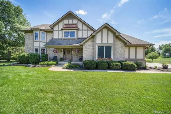 6886 VAIL CRT, Clarkston, MI 48348