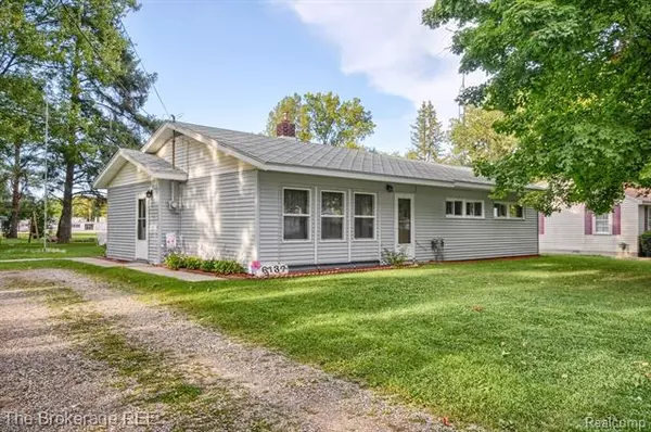 Burton, MI 48509,6137 ROBERTA ST