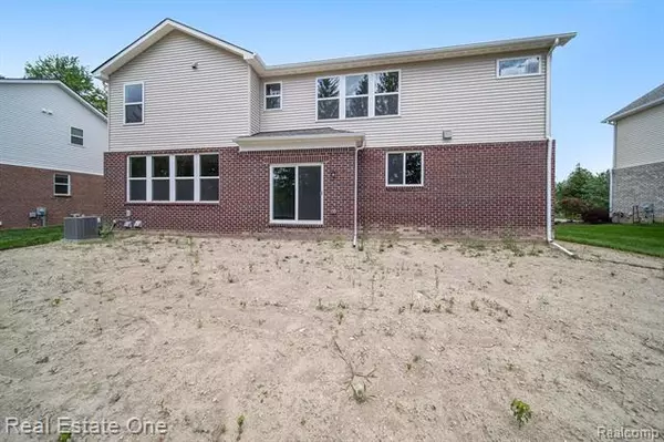 Novi, MI 48374,48111 ISABELLA WAY