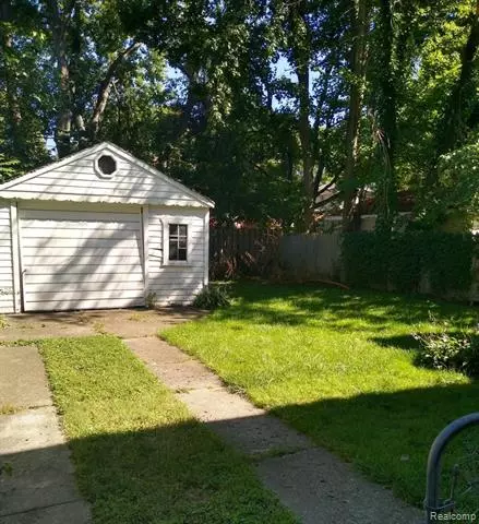 Detroit, MI 48223,14820 HEYDEN ST