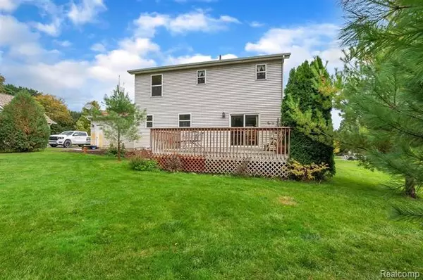 Pinckney, MI 48169,9558 N BASS CRT