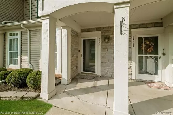 Harrison Twp, MI 48045,25641 Sun Sail CRT