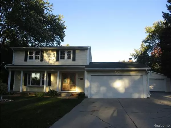 4457 WICKFIELD CIR, Flint, MI 48507