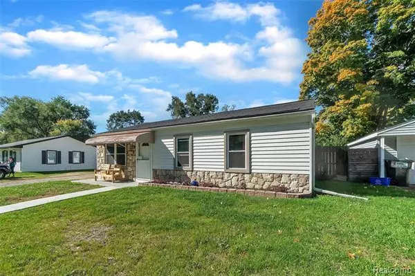 Brighton, MI 48116,6452 MARCY ST