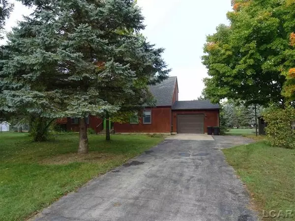 Adrian, MI 49221,4337 DORSET DR