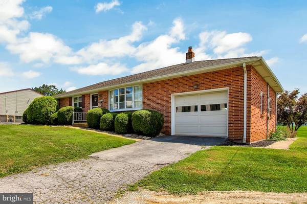 Wrightsville, PA 17368,52 W MAPLE ST