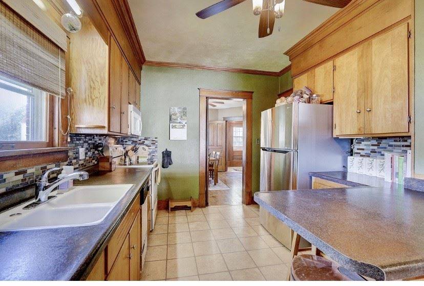 Waterloo, WI 53594,223 Washington St