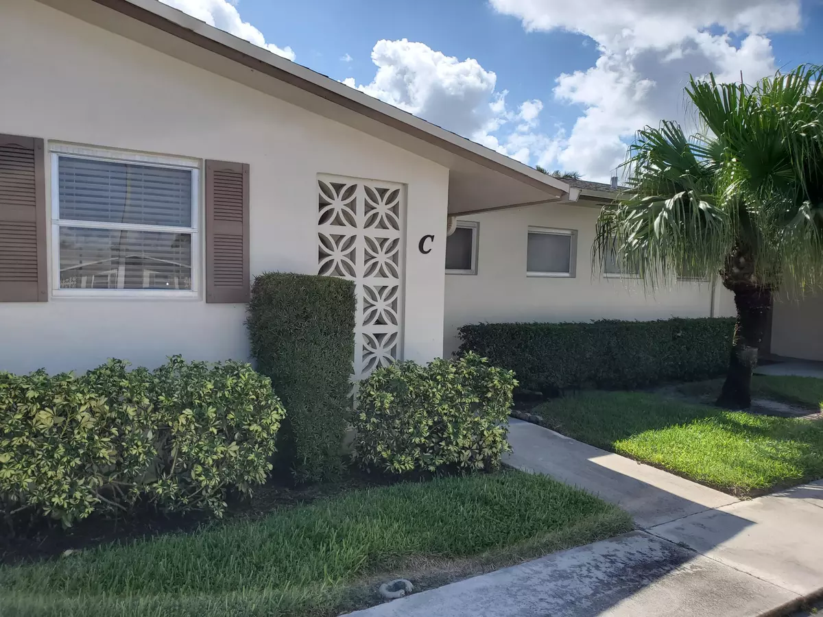 West Palm Beach, FL 33415,2536 E Emory DR C