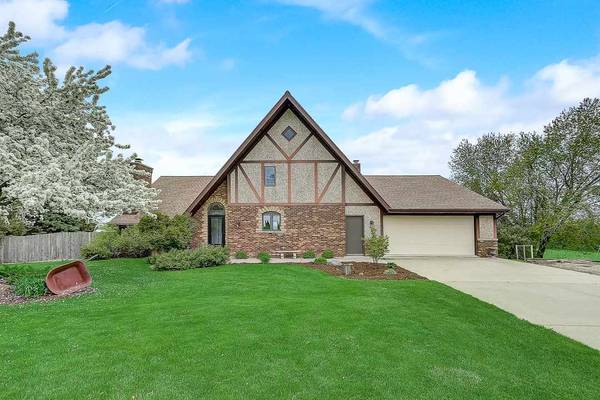 5985 County Road K, Waunakee, WI 53597