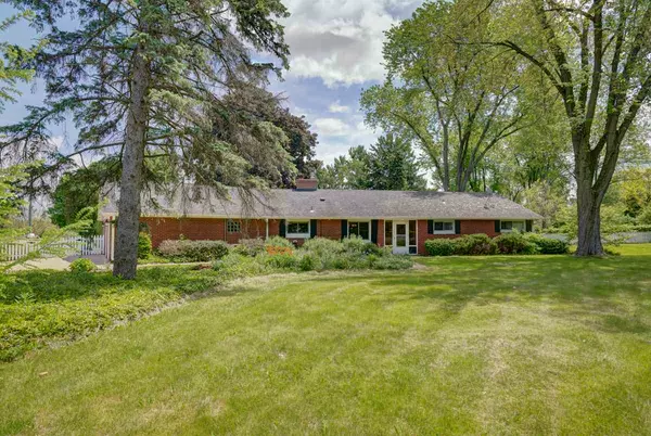 Verona, WI 53593,301 Valley View St