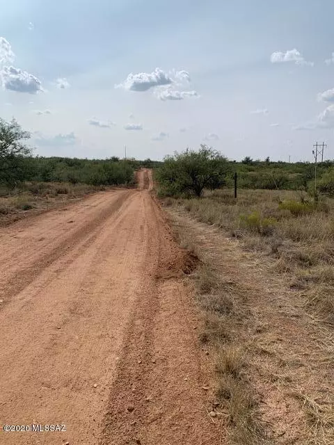 Benson, AZ 85602,5 AC W Happy Valley Lane