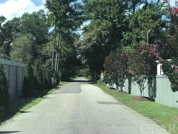 Manteo, NC 27954,180 Raleigh Wood Drive #Lot 17