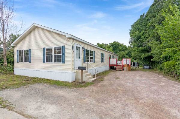 16 Hickok ST, Winooski, VT 05404