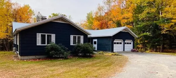 44 Meadowview DR, Holderness, NH 03245