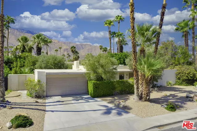 571 N Tercero Cir, Palm Springs, CA 92262