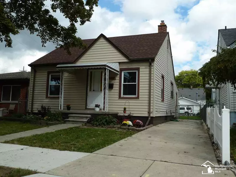 1110 White Ave., Lincoln Park, MI 48146