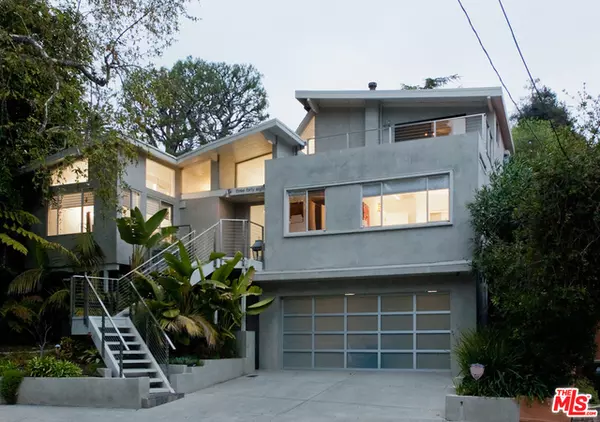 348 Sycamore Rd, Santa Monica, CA 90402