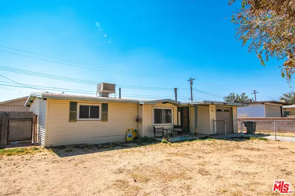 3318 N Martin Ave, Mojave, CA 93501