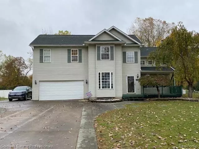 23275 MERRIMAN RD, New Boston, MI 48164