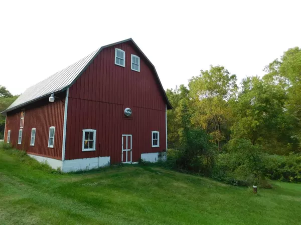 Dodgeville, WI 53533,5821 Mill Rd