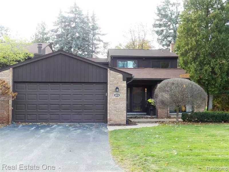 4034 MOSELLE Street, West Bloomfield, MI 48323 3048