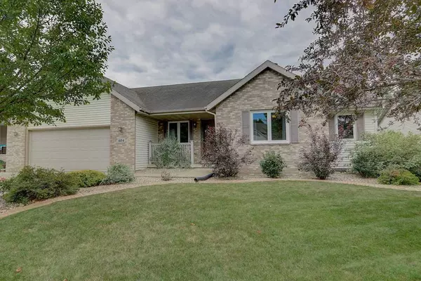 404 Badger Ln, Waunakee, WI 53597