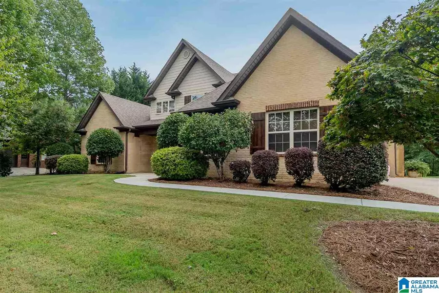 8462 SCOTT DR, Trussville, AL 35173