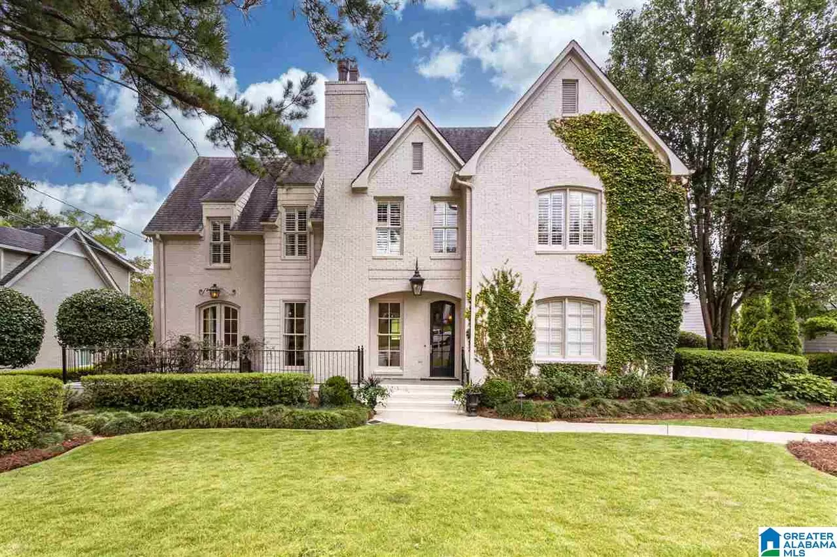 Mountain Brook, AL 35213,40 W MONTCREST