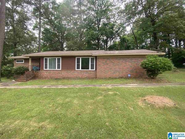 830 PARKER RD, Bessemer, AL 35022