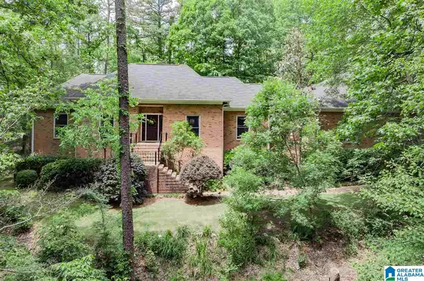 1569 FAIRWAY VIEW DR, Hoover, AL 35244