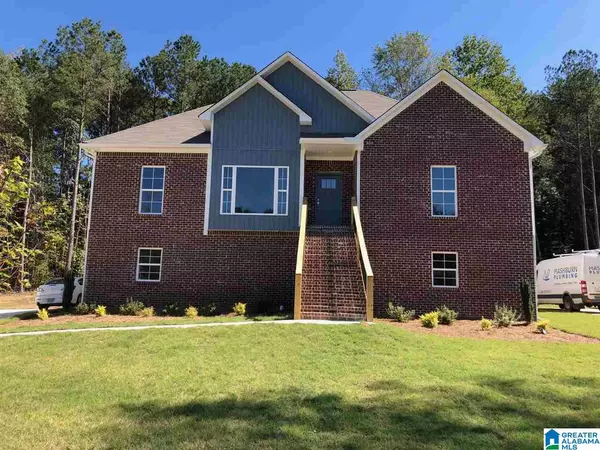 135 CEDAR BRANCH CIR, Odenville, AL 35120