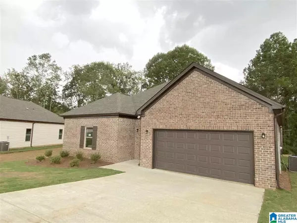 Lincoln, AL 35096,421 WHITE OAK CIR