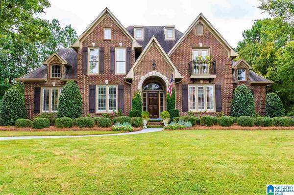 4933 REYNOLDS LN, Vestavia Hills, AL 35242