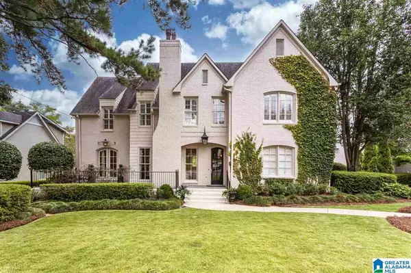 40 W MONTCREST, Mountain Brook, AL 35213