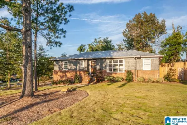 4421 DOLLY RIDGE RD, Vestavia Hills, AL 35243