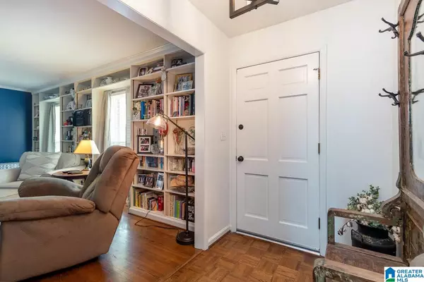 Hoover, AL 35226,3215 STARLAKE CIR