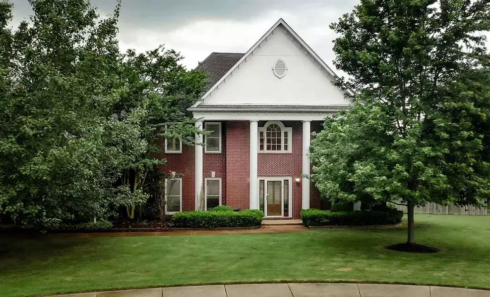 1809 N WAVERTON CV, Collierville, TN 38017