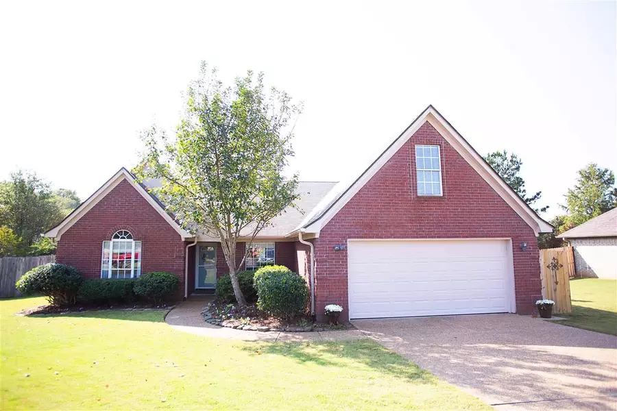 7775 SHADOW ELM LN, Bartlett, TN 38002