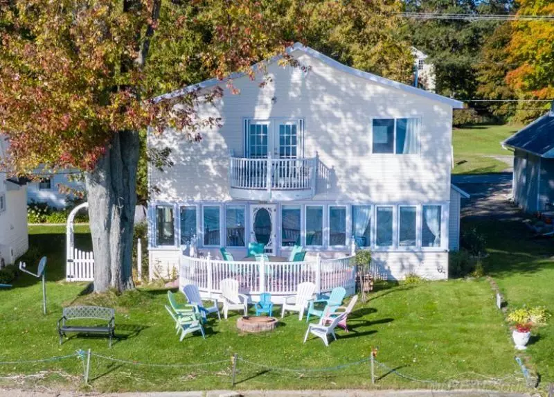 221 S Lake, Port Sanilac, MI 48469