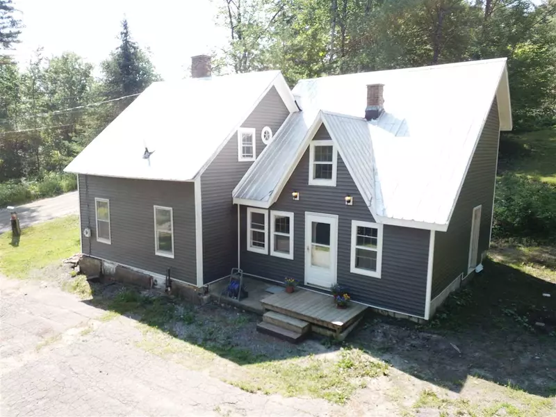 88 Peak RD, Wheelock, VT 05851