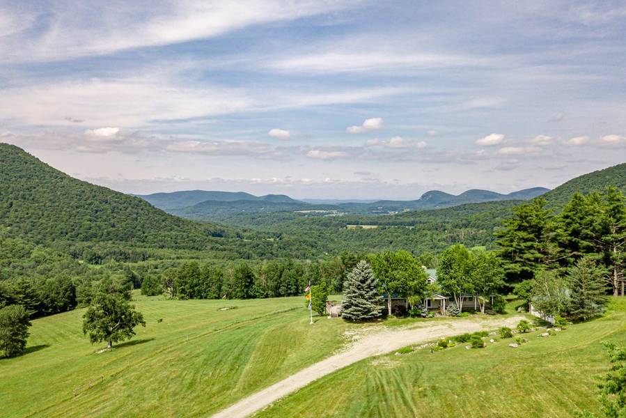 2020 Danby Pawlet RD, Danby, VT 05739