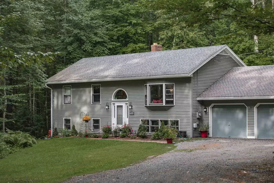 454 Jay Hill RD, Hartford, VT 05059