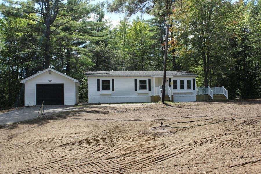 1 Blueberry RD, Ossipee, NH 03814