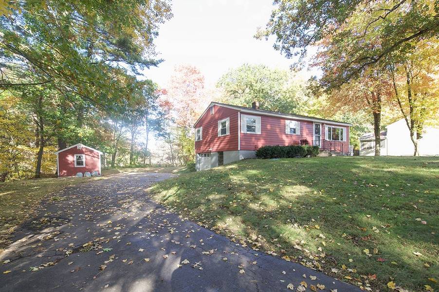 31 Sunrise TER, Plaistow, NH 03865