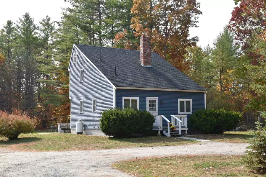 3 Battis Crossing RD, Canterbury, NH 03224