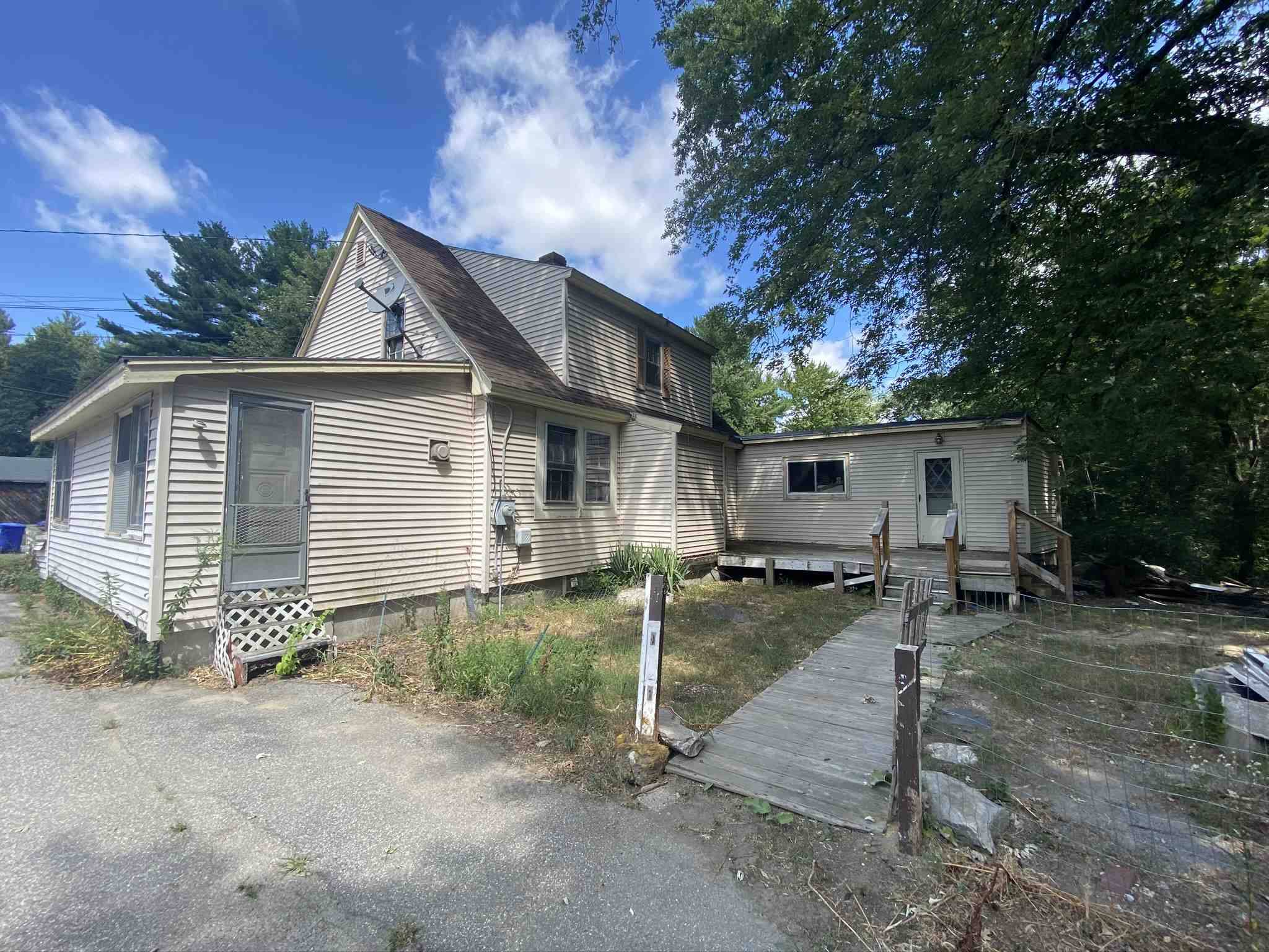 27A/B Pelham RD, Hudson, NH 03051