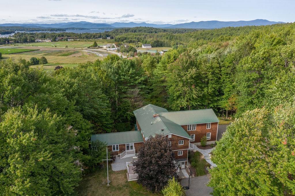 187 Intervale RD, Gilford, NH 03249