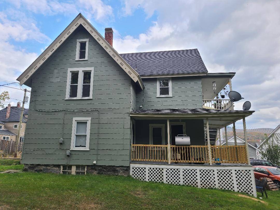 Berlin, NH 03570,89 Church ST